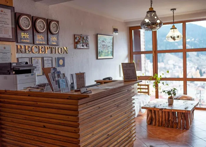 ゲストハウス Rodope Nook チェペラレ